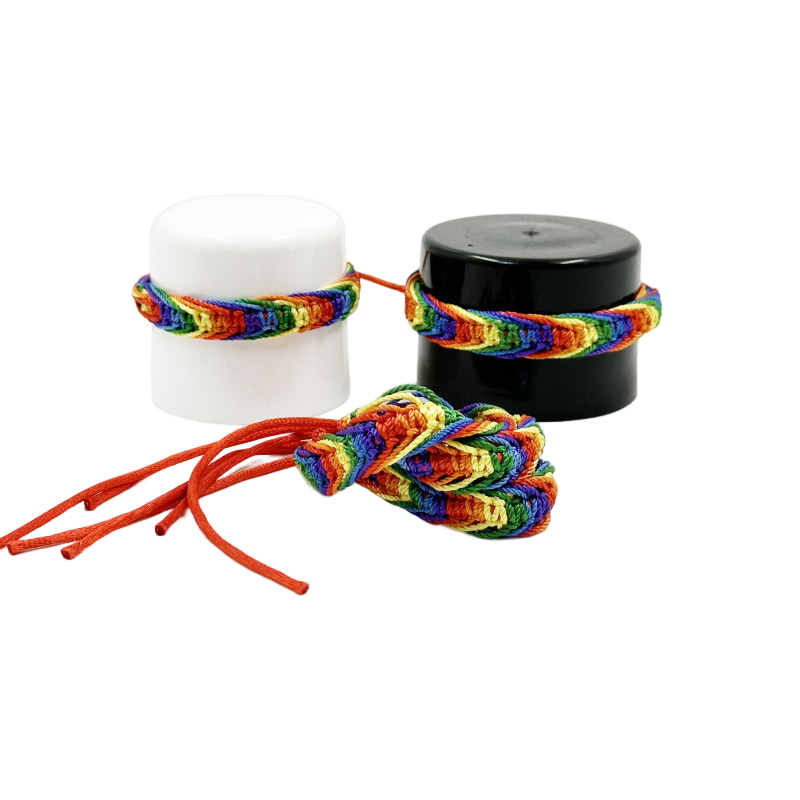 PRIDE - BRACCIALE CON FILI INTRECCIATI CON BANDIERA LGBT