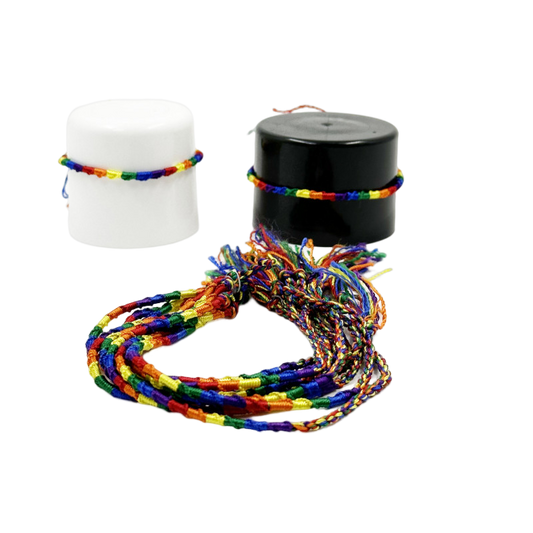 PRIDE - BRACCIALE CON BANDIERA LGTB A FILO FINE